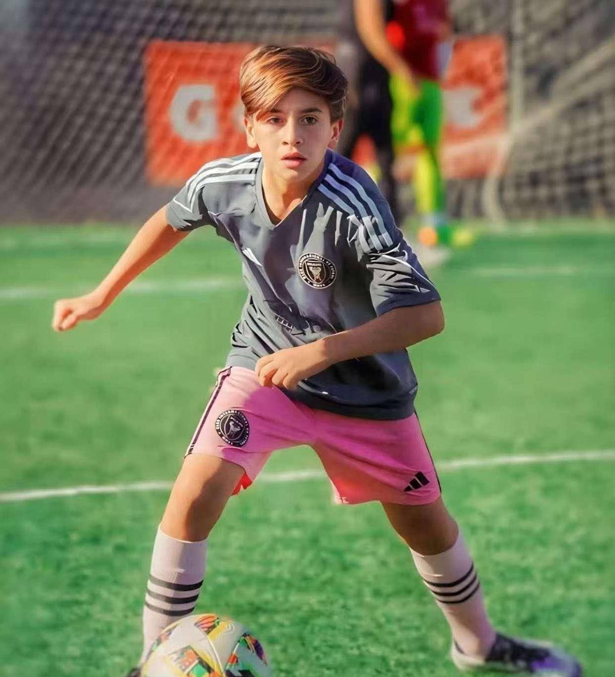 华体会体育-Ming连续十二场比赛得分超过问鼎冠军梅西迎来五赛季高光表现，现场解说直呼：圣安东尼奥马刺转会期强势反弹的简单介绍