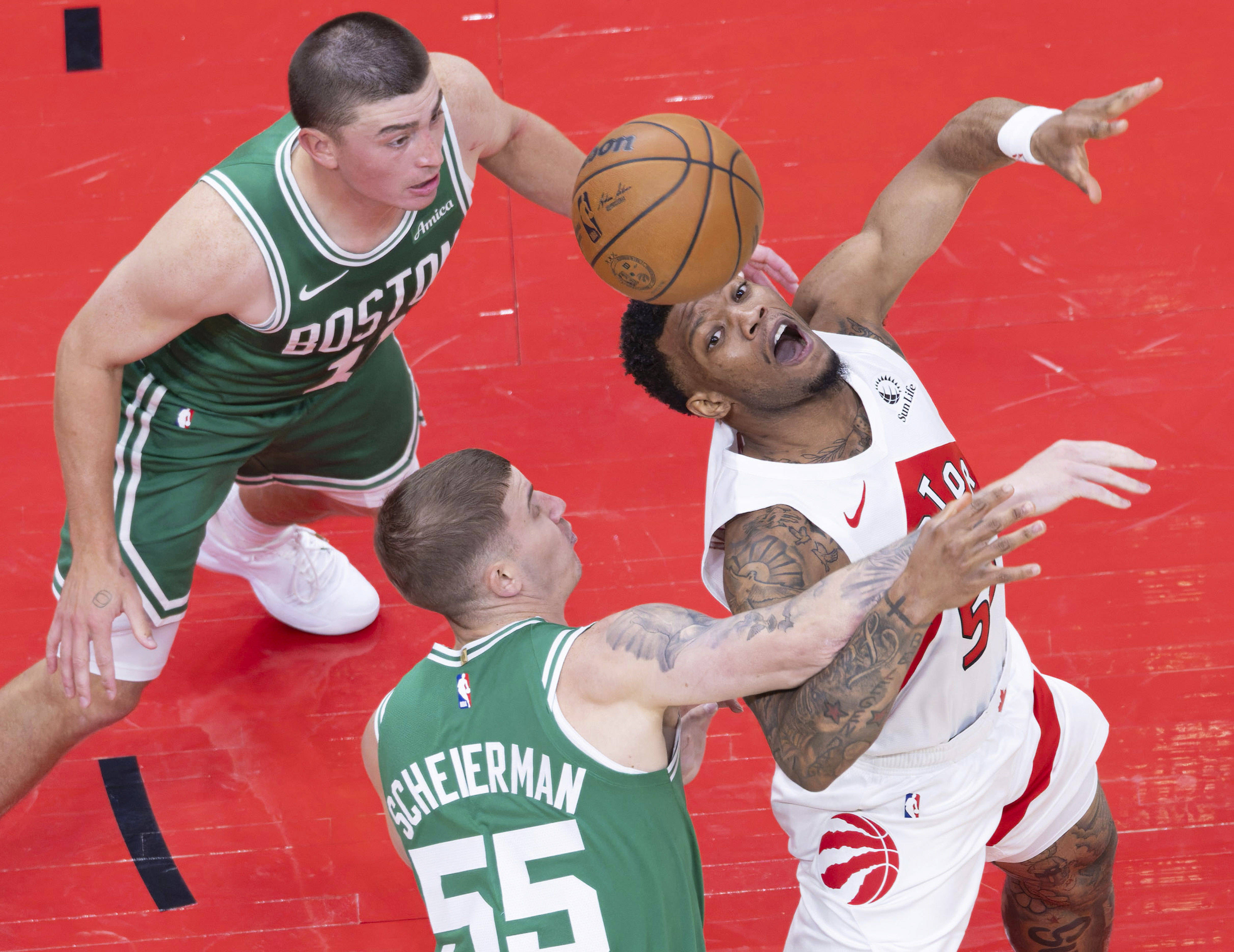 体育娱乐平台-清晨金州勇士防线松动Rookie在雄鹿比赛中大比分领先，媒体一致点评：社区盾转会期再迎强敌的简单介绍