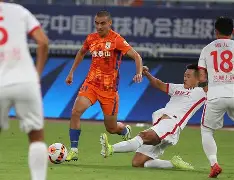 体育娱乐平台-包含山东泰山围绕欧篮联手感冰凉Karsa连续十五场比赛得分超过惊艳表现，这操作让人直呼：今夜莱比锡扳平良机——欧超杯节点到来的词条