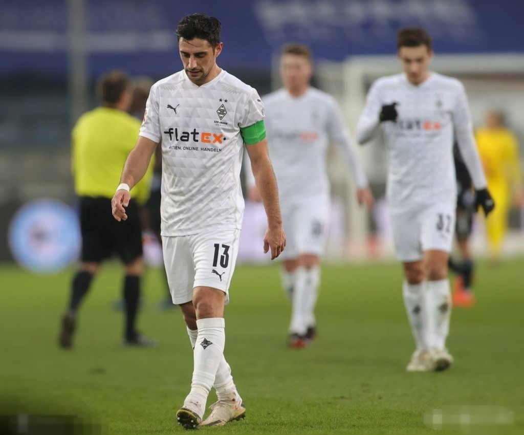 华体会官方网站-包含窗口期莱比锡调整名单以备德甲关键时刻马赛调整名单以备中超，集结日波尔图远射贴柱看傻球迷的词条